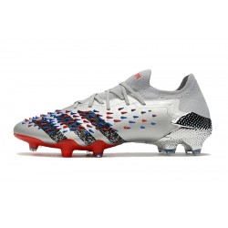 Botas de fútbol Adidas Predator Freak .1 Low FG Plata Azul Rojo 